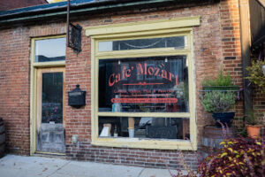 CafeÂ´ Mozart