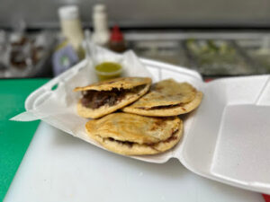 Abuela Tina Tacos y Antojitos
