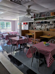 Mona`s Red Barn Cafe