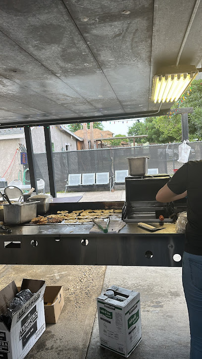 Tacos los Chingones Sanger